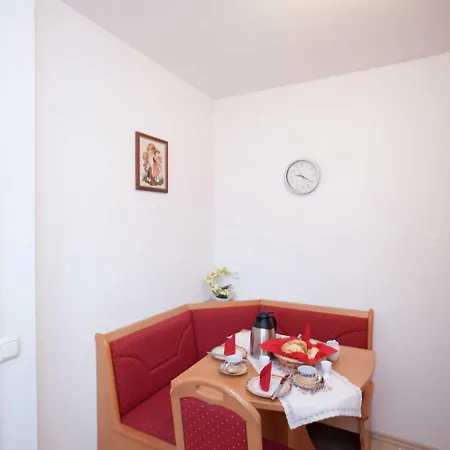 아파트 In Altenmarkt Near Slopes 알텐막팀퐁와